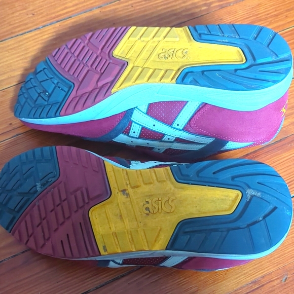 ASICS Men's Gel Saga Burgundy Running Sneaker Trainer Size 10 - Picture 4 of 4